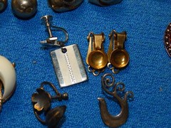 Vintage Costume Jewelry Lot EARRINGS 14 pairs + 3 unmatched