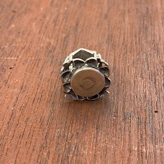 Vintage 925 Sterling Silver Wishing Well Flowers Ornate Heavy Pendant Charm