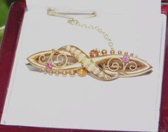 Dainty Victorian 15K 625 Yellow Gold Stamped Small Pearls Rubies Filigree Brooch