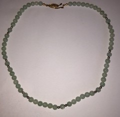 Natural Green Jadeite Jade Bead 16” Necklace Gold Tone Clasp