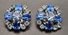 Vtg Unmarked Blue Rhinestone Clip On Earrings Emerald Cut Round Domed SilverTone