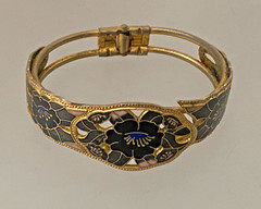 LOT 3 VINTAGE CHINESE CLOISONNE ENAMEL BANGLES, BRACELETS & 1 PENDANT