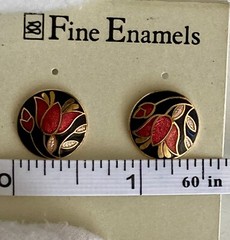 Vintage Fine Enamel Round Stud Earrings Floral Red Black Gold .50in Ladies 5.3g