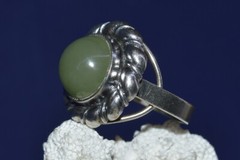RING VTG Ukrainian russian STERLING SILVER 925 Genuine Green Nephrite Nephritis