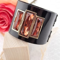 VTG 1980s Black Enamel 1 3/4″ Wide Pinkish Orange Jeweled 7.75″ Bangle Bracelet