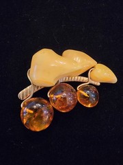 Vintage GCI Baltic Polish Amber Brooch/Pin Butterscotch Cognac Amber Mid Century