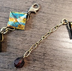 MMA Metropolitan Museum of Art Tiffany Mosaic Lucite Necklace