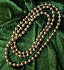 Vtg BRASS BEAD METAL 10mm Ball Necklace Chunky 29″ GoldTone Boho Decor Statement