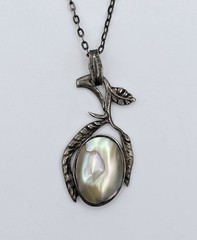 Vintage Art Nouveau Sterling Silver Blister Pearl Leaf Vine Pendant Necklace 925
