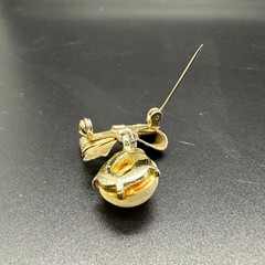 Vintage Gold Tone Bow Teardrop Dangle Brooch Pin Cottage Granny Charm Romantic