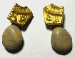 Earrings Abtract UNIQUE Stone + Gold Dangle Vintage – Great Condition