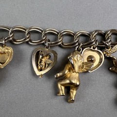 Vintage Kirks Folly Charm Bracelet Watch Angels Hearts Works! AS IS q3z