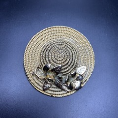 Sun Hat Brooch Pin Floral Flower Gold Tone Summer Wide Brim Vintage