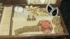 Vintage Costume Jewelry Lot Trifari Lisner& More Box Included 🔥🔥