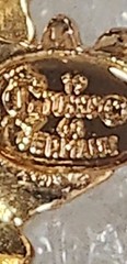 Henkel Grosse Germany 1968 Signed Textured Abstract Gold Tone Brooch Pin C647