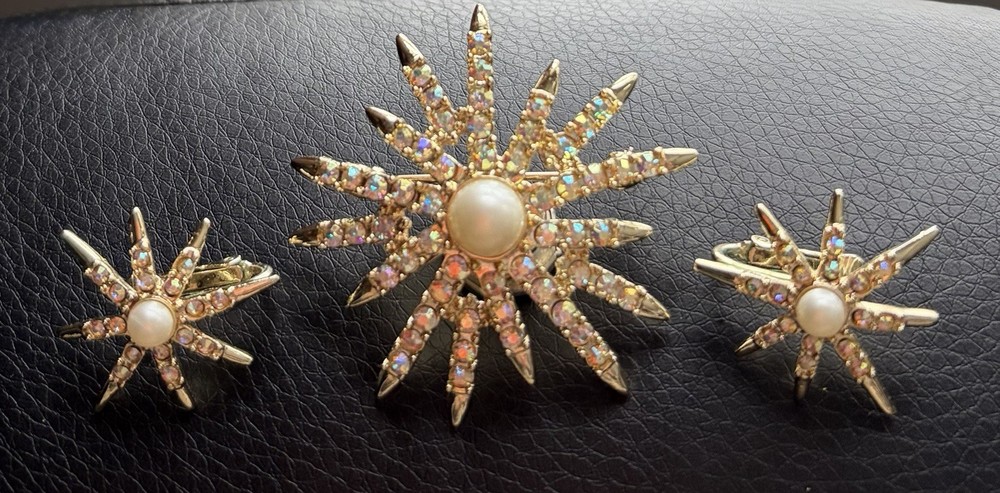 Vintage EMMONS Signed 1950 – 1960 Rhinestone Brooch & Earrings Star Burst Set