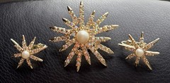Vintage EMMONS Signed 1950 – 1960 Rhinestone Brooch & Earrings Star Burst Set