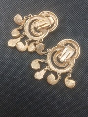 Signed CRAFT Goldtone intertwined circles black clear stones dangle earrings