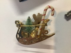 Vintage Lot 8 Christmas Brooch Pins AVON Angel Nativity Tree ROMAN Bow Reindeer