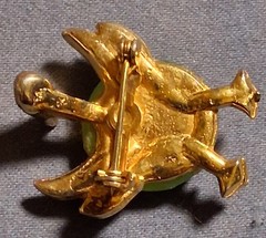 Unsigned Jelly Belly-Type Bird 1-1/4″ Brooch/Pins. See Pics & Description.