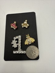 Vintage Lot Mary Kay Gold Tone Brooches Pins Awards Sales Crowns 17 Pieces