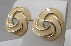 Vintage Cream Enamel Gold Tone KNOT Post Pierced 1” Earrings