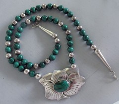 CAROL FELLEY VINTAGE STERLING NECKLACE w MALACHITE, 2 1/4″ PENDANT, 74 GRAMS