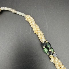 Elegant Vintage-Style Twisted Pearl – Gemstone Statement Necklace 19 Inches