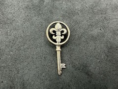 0.99g Vintage Sterling Silver 925 Fleur De Lis Key Pendant Ornate Design M