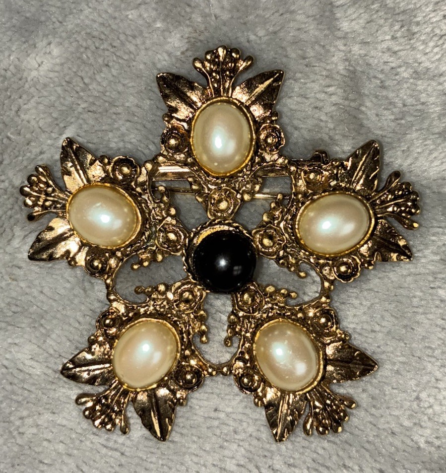 Vintage Gold White Faux Pearl Black Center Pearl Cabochon Pin Brooch