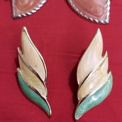 Vintage Earring 4 PAIR Pastel Enamel On Metal Stud Earrings & Butterfly Pendant