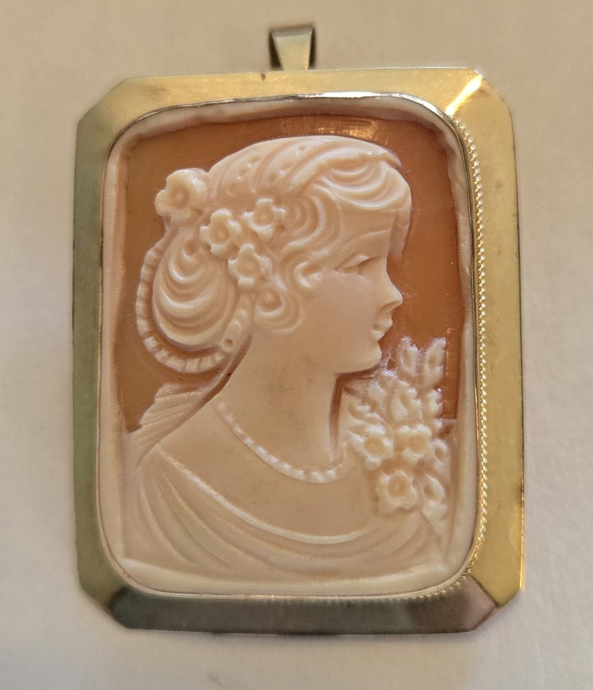 Vintage Milor Italy 14K Gold Carved Shell Cameo Pendant Brooch Pin