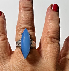 VTG Mid-Century Silver Tone Cocktail Statement Molded Glass Ring Size 7-8 Blue