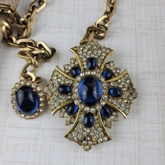 Maltese Cross Blue Cabochon Rhinestone Regal Mogul Double Brooch with Chain RARE