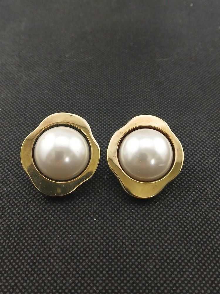 RARE CELIA SEBIRI 1970s goldtone mabe pearls modernist design clip-on earrings