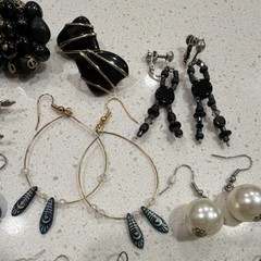 Vintage Fashion Jewelry Lot Mixed Earrings Multicolor 14 Pairs