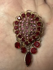 Vintage Gold Tone Red And Pink Dangling Lace Border Brooch