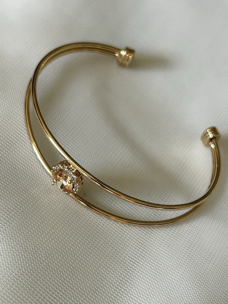 Gold Hands Fist Cuff Bracelet with Swarovsgk Diamond Stackable Adjustable