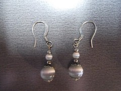 1 Pair Old .75″in Glass Gray w/White Halos Round Dangle Earrings