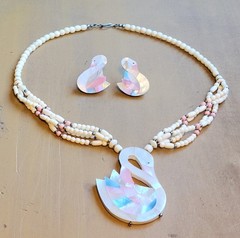 Inlaid Mother Of Pearl Swan Pendant 23in Beaded Necklace With Matching Earrings
