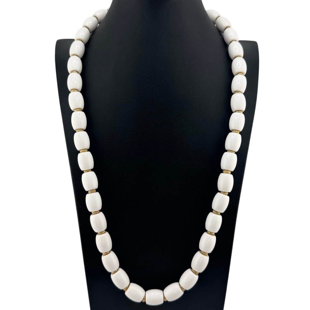 Vintage Crown Trifari MCM 1950s 1960s White Lucite Barrel Beads 28″ Necklace