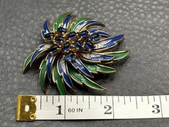 RARE VTG JOMAZ Blue Green Enamel Flower Cabochon Rhinestone Gold Tone Brooch Pin