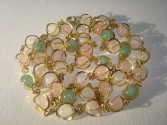 VINTAGE SEMI PRECIOUS GEMSTONE NECKLACE WIRE WRAP/CAGED PASTEL PINK,GREEN, 33″L