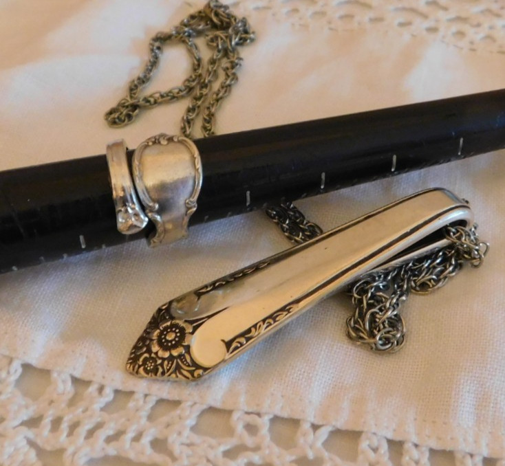 Vintage Spoon Ring and Spoon Handle Pendant Necklace Silver Plated Roger Bros IS