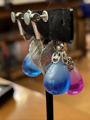 Vintage Napier Cumquat Blue Pink Dangle Drop Clip On Earrings Silver Tone Pat #