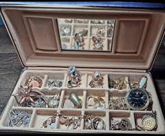 Vintage Estate Jewelry Lot Ussr Laquer Box 18kt H.G.E🔥🔥 Cameo