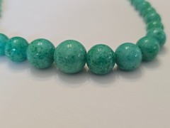 Vintage Green Peking Glass Graduated Beaded Necklace 16″