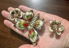 Antique Brooch & Screwback Earring Set Mulitcolor Circa 1930’s