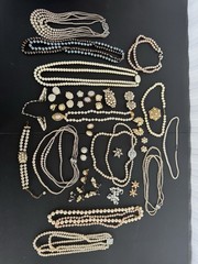 Huge-estate-jewelry-Lot-Faux Pearl- Costume Jewelry Lot A 38 Pieces