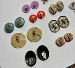 Colorful Lot of Vintage Retro Clip-on Earrings – Very good condition